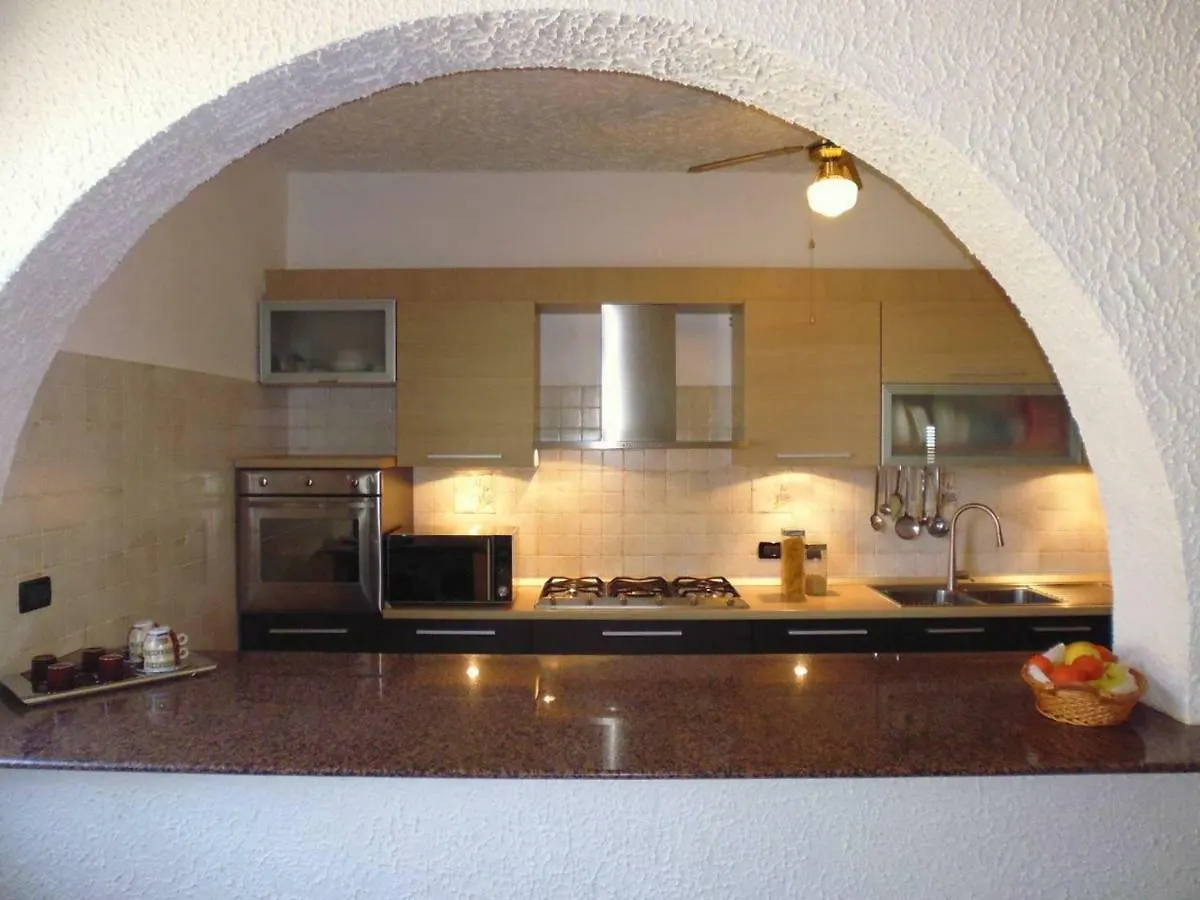 兰佩杜萨Casa Cala Creta别墅